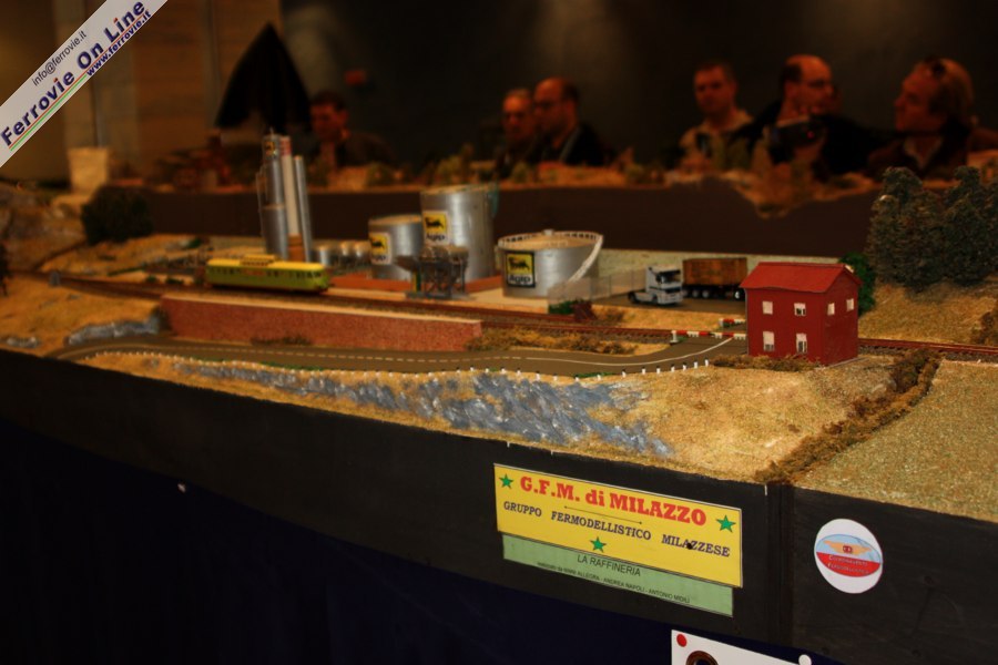 Il modulo della raffineria realizzato dal Gruppo Fermodellistico Milazzese