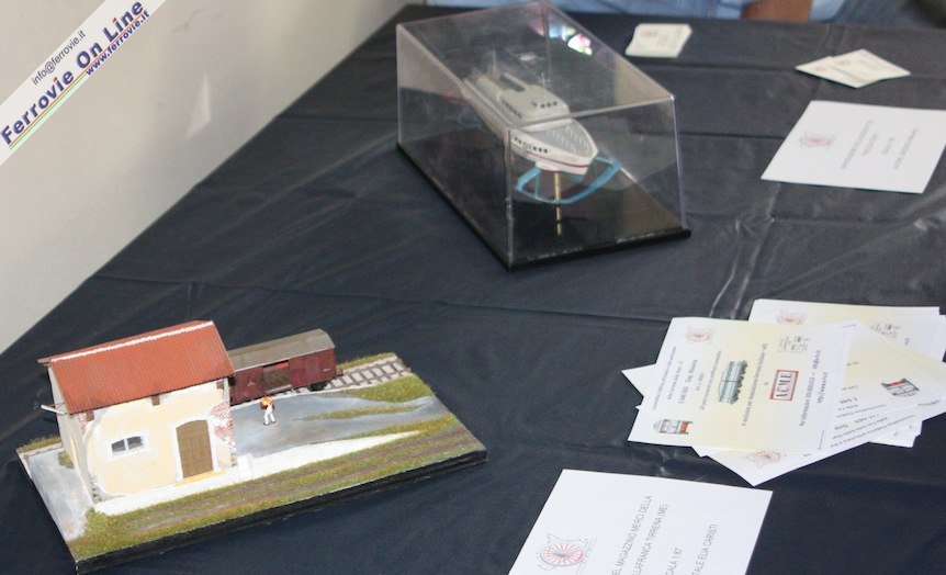 L'Associazione Ferrovie Siciliane ha esposto il piccolo diorama dello scalo Merci durante il carico di prodotti agrumicoli realizzato da Natale Caristi ed un aliscafo realizzato da Enzo Annuario.